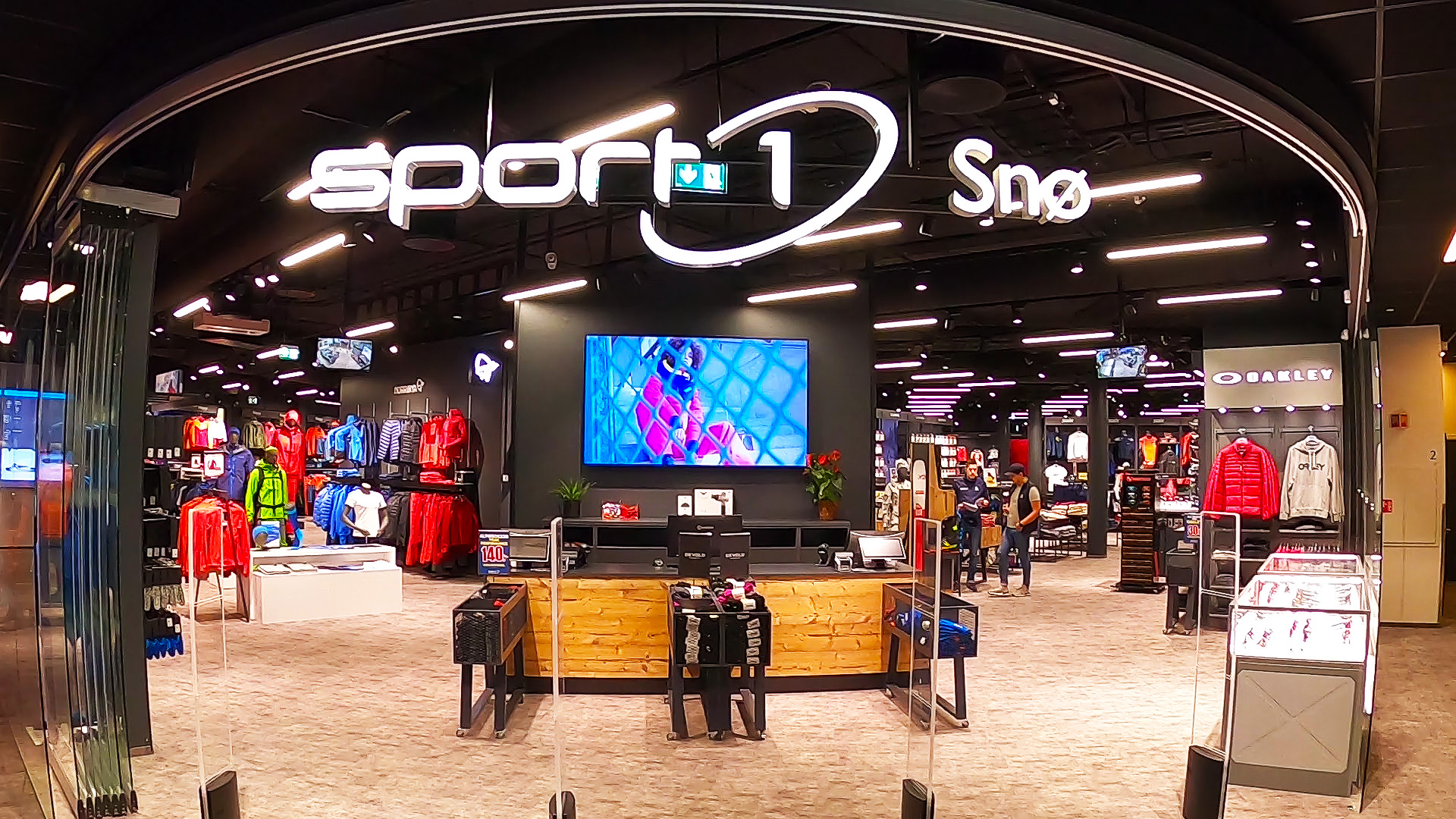 Norway's most unique sportswear concept store uses digital signage